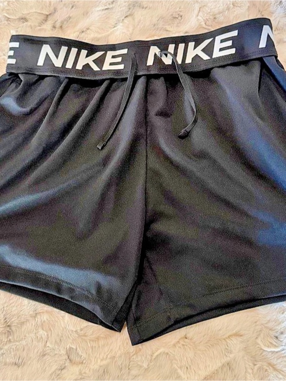 Nike Solid Color Logo Elastic Waistband Straight Shorts Black Medium